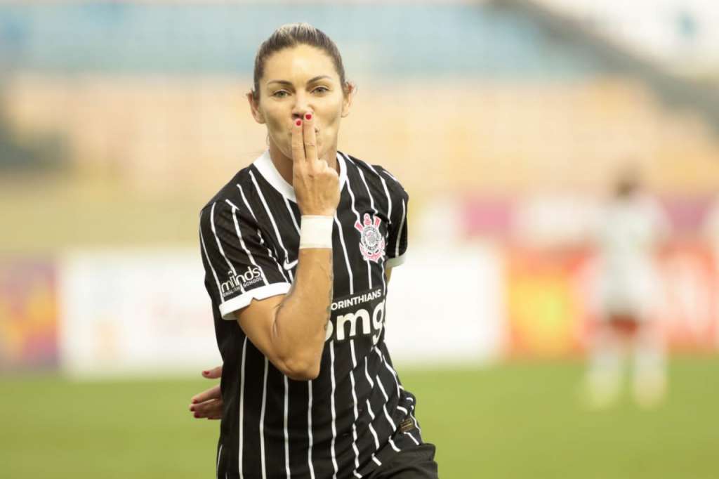 PAULISTA FEMININO: Corinthians empata clássico com o Palmeiras e avança à final