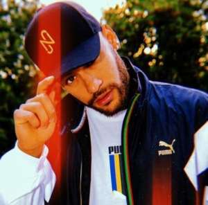 Fora do The Best, Neymar ironiza com posts nas redes sociais