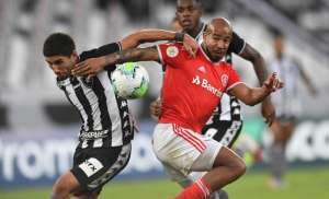 Internacional x Botafogo – Equipes se enfrentam para espantar má fase