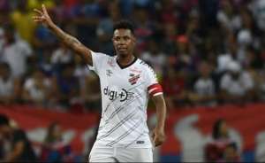 Grêmio, Flu e São Paulo monitoram volante do Athletico-PR