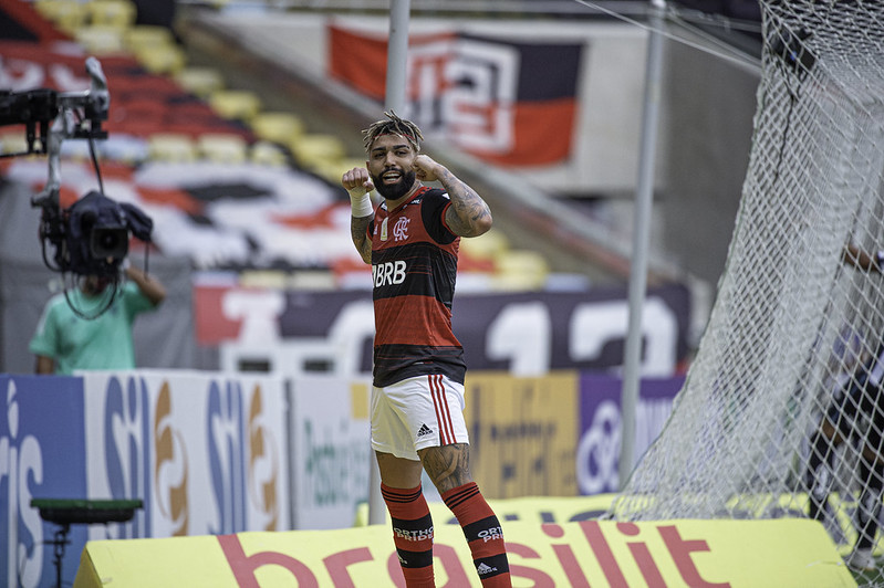 Gabigol brilhou contra o Santos