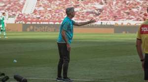 Após derrota para o Sport, Coritiba confirma saída de Rodrigo Santana