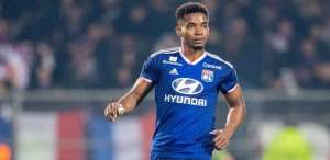 Ex-São Paulo pede desculpas a Neymar após falta dura no Campeonato Francês