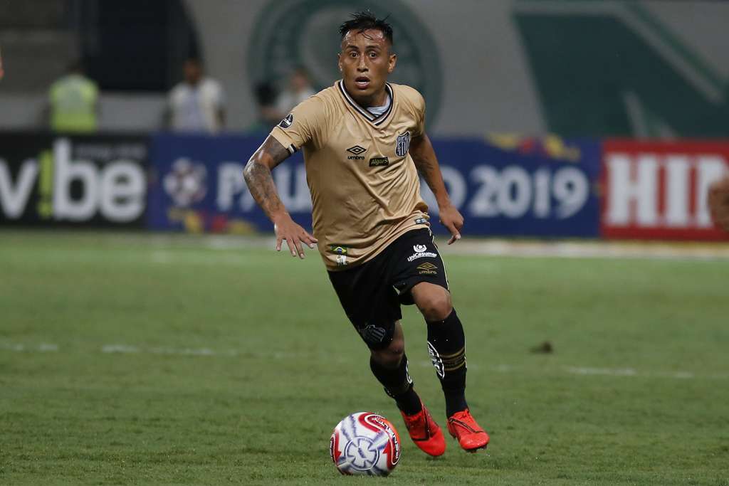 Fifa condena Cueva e Pachuca ao pagamento de mais de R$ 37 milhões ao Santos