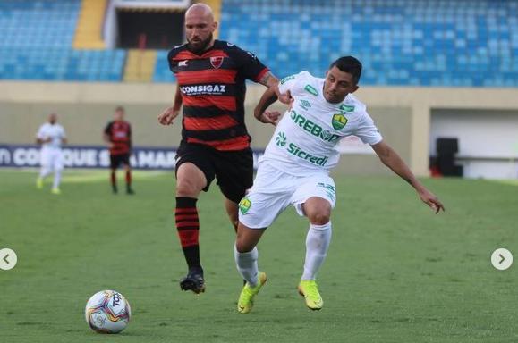 Agora, Dourado seca os rivais. (Foto: Asscom Dourado) Agora, Dourado seca os rivais. (Foto: Asscom Dourado)