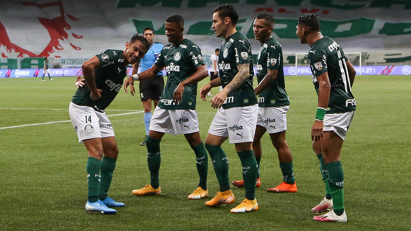 Palmeiras avança à semifinal
