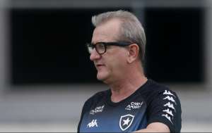 Luto! Campeão brasileiro pelo Fluminense falece aos 59 anos, vítima da Covid-19