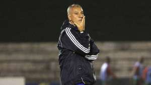 Série C: Vila Nova se aproxima de acerto com ex-treinador de Santos e Guarani