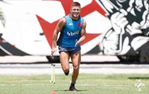 Vasco perde três titulares para enfrentar o Santos em São Januário