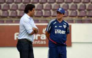 Dirigente aceita convite e fica no São Paulo até o fim do Brasileirão