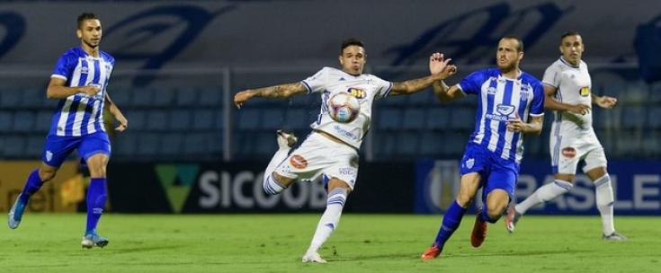 Cruzeiro saiu na frente, mas recuou e levou o empate. Foto: Gustavo Aleixo