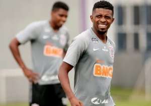 Com Covid-19, ex-atacante da Ponte desfalca o Corinthians