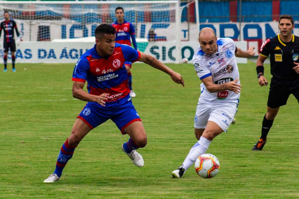Marcílio Dias-SC venceu o Goianésia-GO (Foto: Bruno Golembiewski/CNMD)