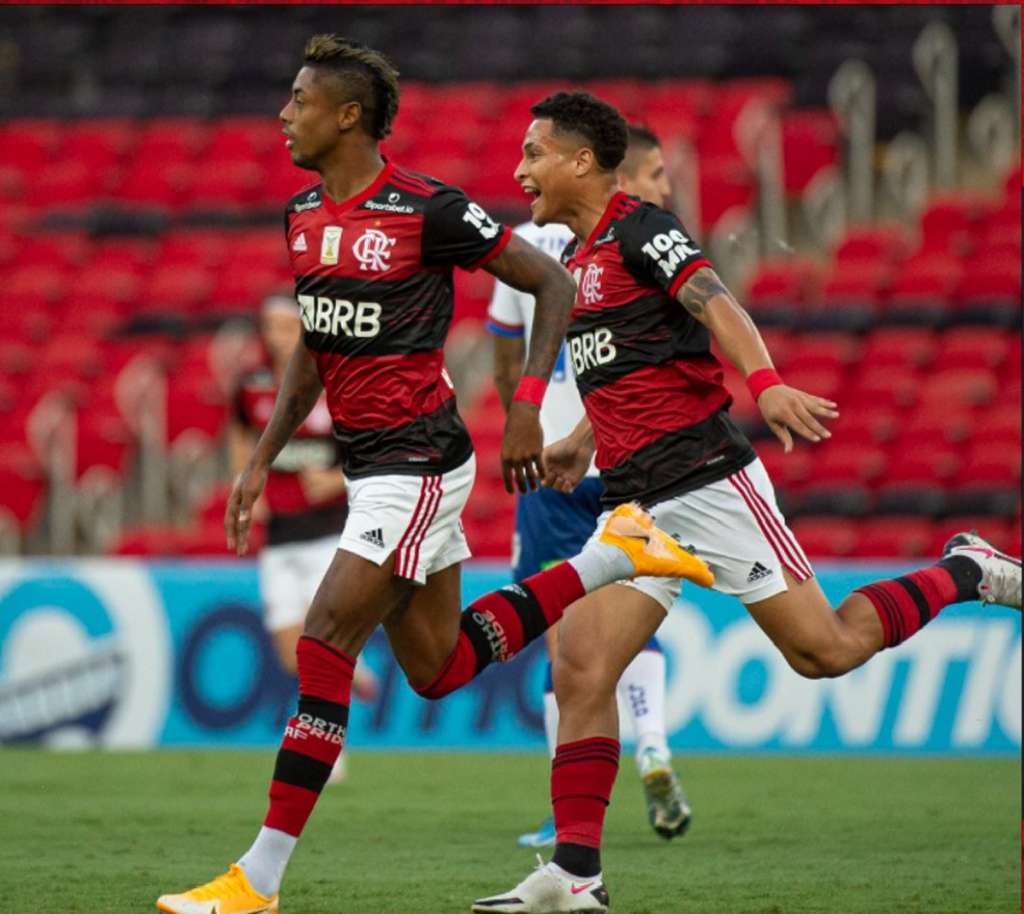 Flamengo 4 x 3 Bahia - Em jogo de viradas, Fla se mantém na cola do São Paulo 2 0002050516127 img