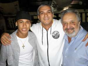 Novo presidente toma posse e Santos define Conselho Deliberativo