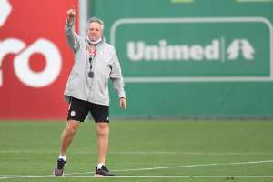 Jogo contra o Bahia deve marcar despedida de técnico do Internacional