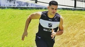 Cria do Grêmio, ex-ABC e América-RN reforça Ferroviário, que anuncia permanências