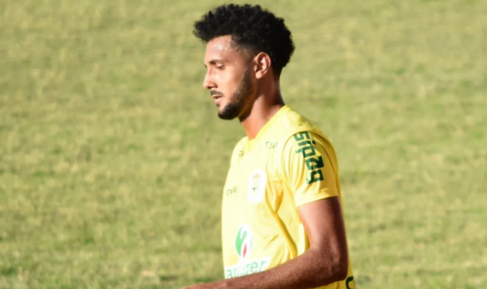O zagueiro Jô, suspenso, será desfalque para o Galvez-AC contra o América-RN (Foto: Manoel Façanha)