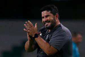 Treinador do Botafogo encara jogo contra o Corinthians como final de Copa do Mundo