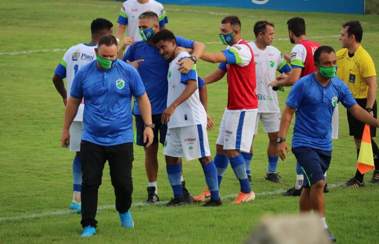 ​Altos-PI 2 x 0 Globo-RN – Jacaré faz o dever de casa na Pré-Copa do Nordeste