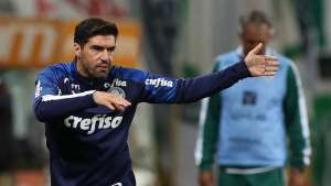 Abel Ferreira vê 1° tempo ruim do Palmeiras e reclama de 'falta de eficácia'