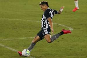 Com Covid-19, meia não disputará último jogo com Botafogo-RJ em 2020