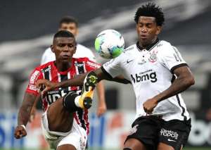 Corinthians visita Botafogo para manter embalo e série invicta com Mancini