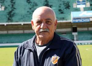 LUTO! Morre no interior de São Paulo técnico Carbone, ex-Ponte e Guarani