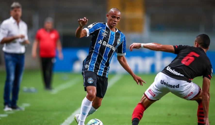 Churín mostra alívio com gol e prevê Grêmio brigando por títulos