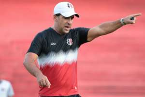 Série C: Treinador do Santa Cruz elogia postura da equipe e comemora fim do jejum