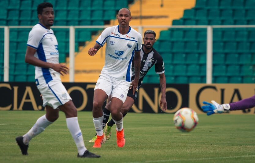 Série B: Avaí tem mudanças para manter vivo o sonho do acesso à elite