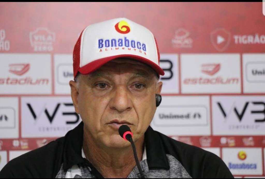 Márcio Fernandes lamentou a falta de efetividade do Vila Nova (Foto: Douglas Monteiro/Vila Nova)