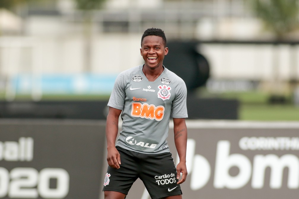 Cazares voltou a jogar um bom futebol. Foto: Rodrigo Coca/Ag. Corinthians Cazares voltou a jogar um bom futebol. Foto: Rodrigo Coca/Ag. Corinthians