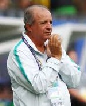 Carbone foi o sexto treinador com passagem pelo Guarani morto em 2020