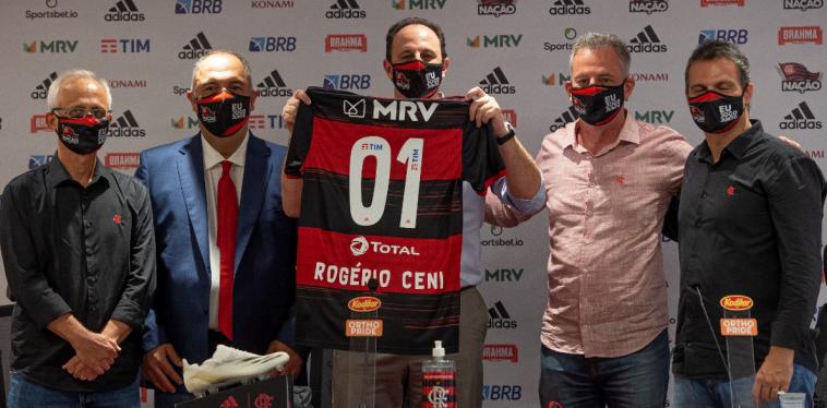 Ceni inicia 2021 no Flamengo com desfalque de goleiro e saída de atacante