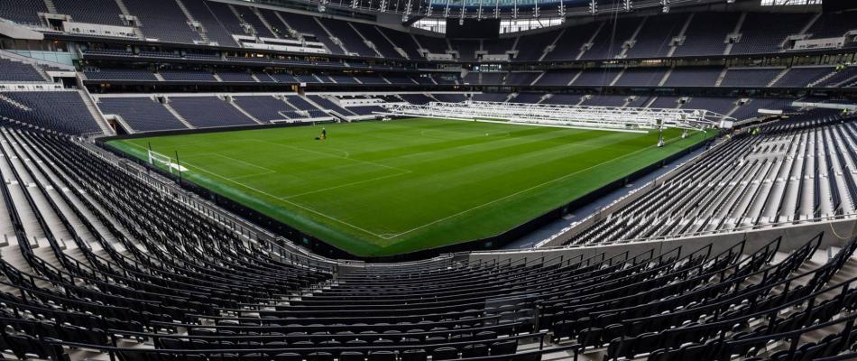 Jogo do Tottenham é adiado a três horas do início por surto de covid-19 no rival
