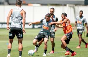 Mancini prevê '2021 ainda melhor' e pede para corintianos se comportarem na folga