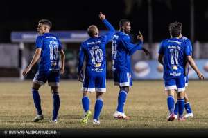 Ex-Palmeiras e Corinthians tem contrato encerrado com dois times do Brasil