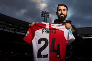 Ex-Atlético-MG e São Paulo, Pratto deixa o River Plate e assina com o Feyenoord