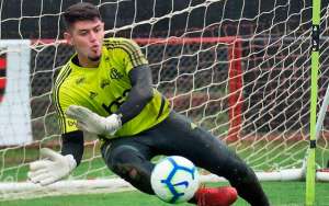 Goleiro retorna ao Flamengo, após ser emprestado ao RB Bragantino