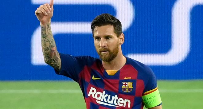 Lionel Messi vai para o jogo no Espanhol