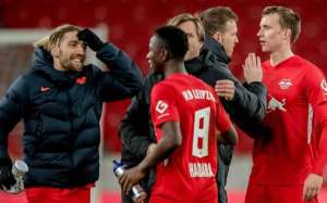 ALEMÃO: RB Leipzig assume liderança e Schalke completa 30 jogos sem vitórias