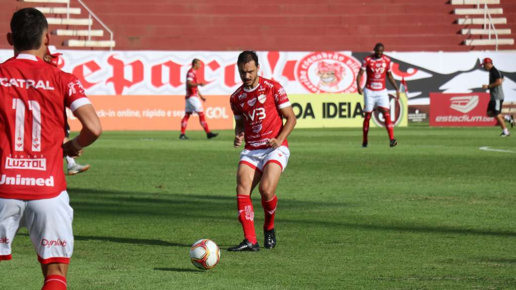 Jogadores do Vila Nova no aquecimento. Foto: Douglas Monteiro/Divulgação