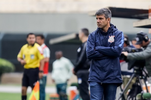 Maringá anuncia técnico com passagem pela base de Corinthians e Santos