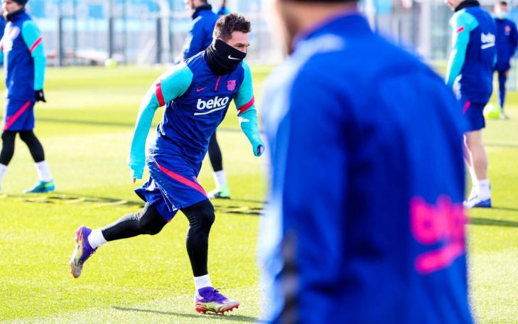 Espanhol: Após casos de Covid-19, treino do Barcelona é adiado