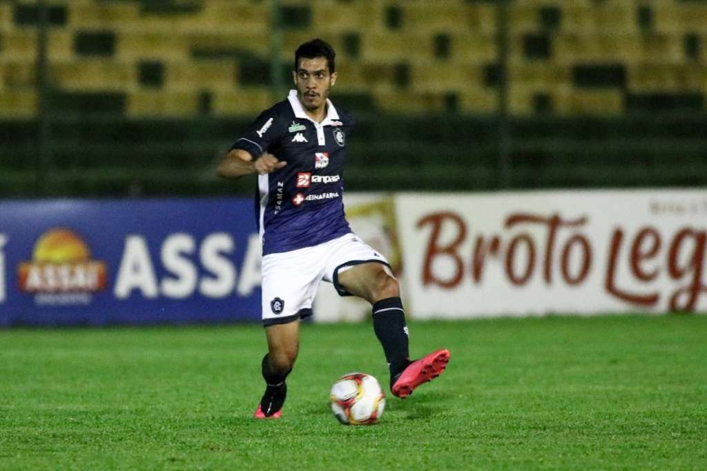 Lucas Siqueira, volante e capitão do Remo. Foto: Twitter/Remo