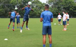 Com desfalques e retornos, Bahia tenta se afastar da zona de rebaixamento