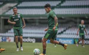 Coritiba confirma saída de ex-meia do Corinthians para o exterior