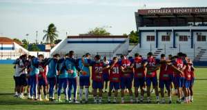 Fortaleza tenta superar surto de Covid-19 para se reabilitar no Brasileirão