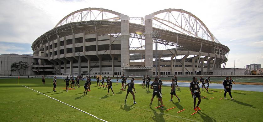 Botafogo x Athletico-PR – Glorioso ganha fôlego ou Furacão continua subindo?